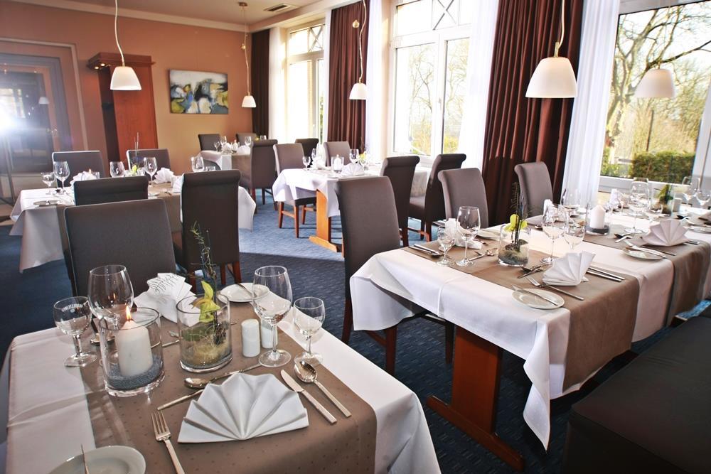 Parkhotel Berghoelzchen Hildesheim Étterem fotó