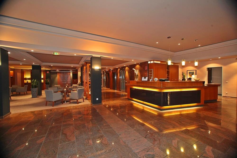 Parkhotel Berghoelzchen Hildesheim Beltér fotó