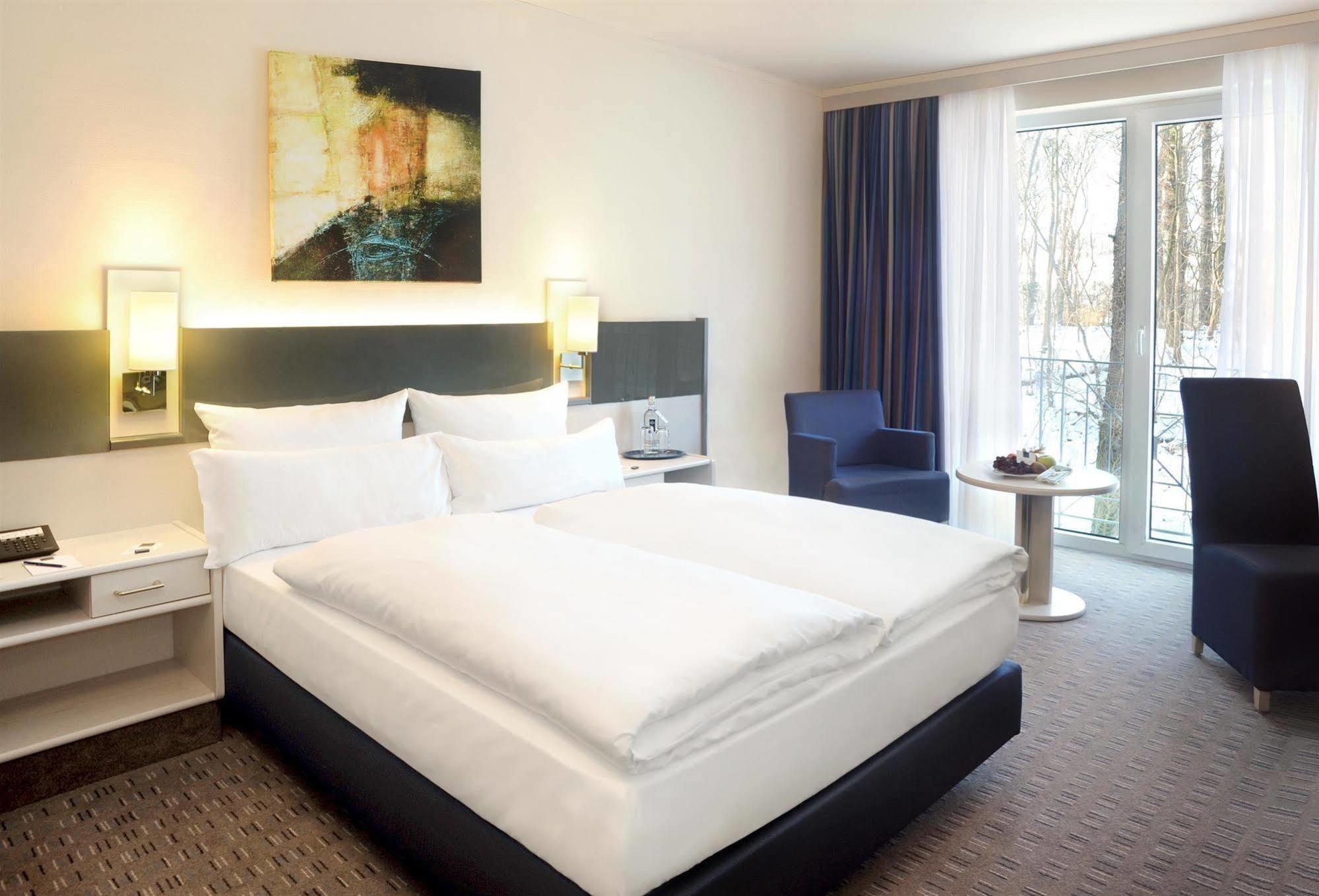 Parkhotel Berghoelzchen Hildesheim Kültér fotó